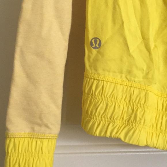 Lululemon full zip yellow jacket. - Picture 4 of 9